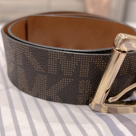 🤎Michael Kors Signature Logo Reversible Belt in Size Small - Unisex - Picture 4 of 8